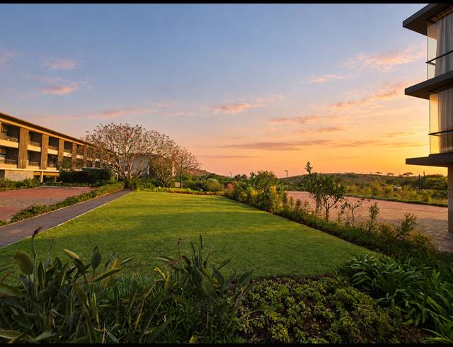 2 BEDROOM APARTMENT TO LET IN BALLITO CENTRAL